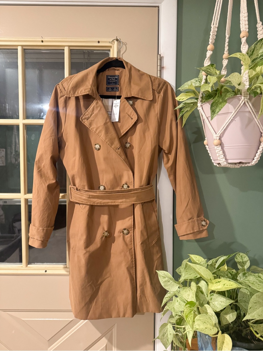 Abercrombie & Fitch Tan Double-Breasted Trench Coat